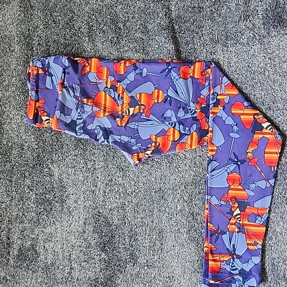 LuLaRoe x Disney Tween Leggings, Captain Hook